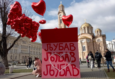 Banjaluka u romantičnom ruhu povodom Dana zaljubljenih (FOTO/VIDEO)