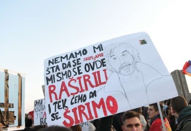 "SRETNIMO SE NA SRETENJE" Studenti iz nekoliko gradova Srbije idu pješke ka Kragujevcu
