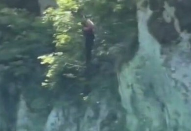 Nikola Jokić skočio sa litice, pojavio se snimak VIDEO