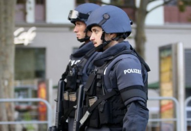 Beč pod opsadom policije zbog sumnje da je planiran teroristički napad