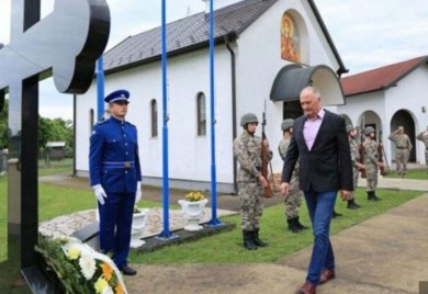 Gest za pohvalu: Helez u Sijekovcu odao počast srpskim žrtvama