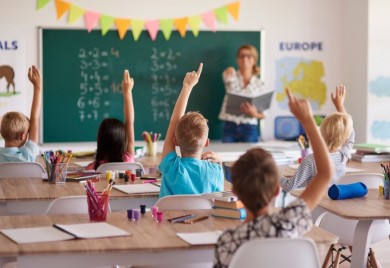 U školama predavači i bez kvalifikacija i stručne spreme