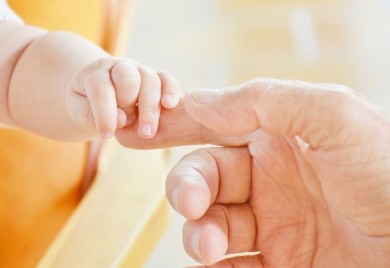 Čedomorstvo u Srbiji: Majka (45) umotala bebu i odnijela na groblje