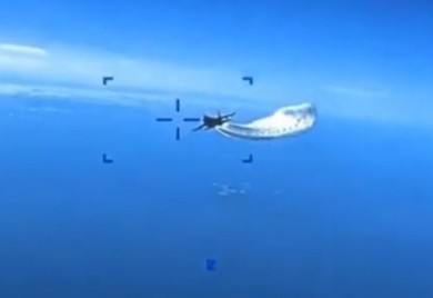 Amerikanci objavili snimak incidenta: Ovako je ruski lovac oborio dron