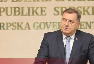 Dodik: Šteta što SDS nastavlja sa sluganstvom međunarodnim kancelarijama
