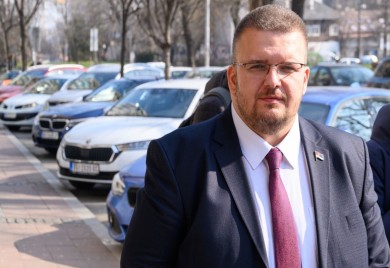 ZOBENICA: EU će tražiti unitarizaciju BiH i ukidanje nadležnosti Republike Srpske