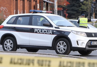Lopovi u Zenici odnijeli sudoper za frizerski salon