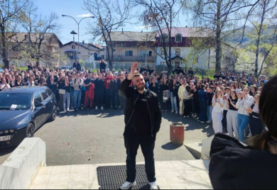 Profesor Anel Hajirić nakon emotivnog ispraćaja: Učio sam ih da budu ljudi