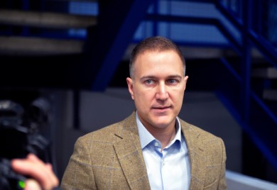 Ko je Nebojša Stefanović: Od Vučićeve desne ruke do prognanog naprednjaka