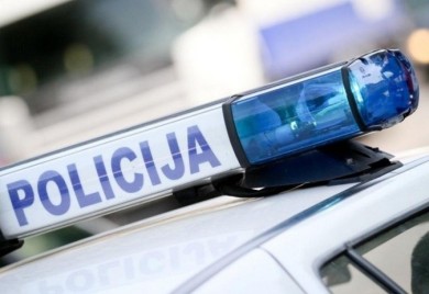 Djevojčicu udario automobil kod Kalesije, zadobila teške povrede