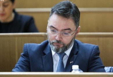 Košarac će zatražiti sastanak s OSA-om zbog Helezove izjave o Dodiku i bijegu iz BiH