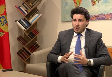 Abazović podnio prijedlog za smjenu Konjevića i Krivokapića