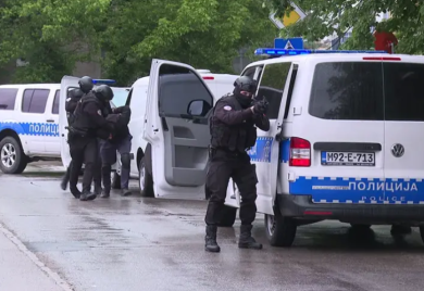 Zatekli leševe na mjestu zločina! U akciji ''Sambo'' uhapšeno 14 osoba zbog ilegalne borbe pasa