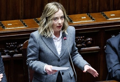 Meloni šokirana: Učenik glumio da joj "prijeti" pištoljem