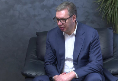 Vučić: Možda bude i prelazna vlada, ako me ljudi iz SNS ne budu slušali