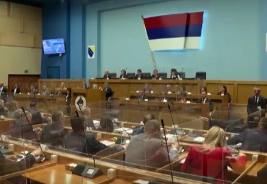 Iz opozicije negoduju: Usvajanje zakona vodi nas u pravnu nesigurnost