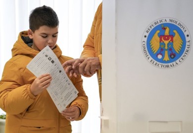 Više od polovine glasača na referendumu u Moldaviji glasalo za evropske integracije
