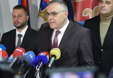 Miličević nakon prelaska Trninića u Narodni front: “Jasna poruka Trivićeve, crvena linija pređena”