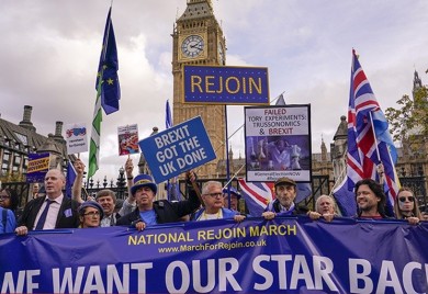 Hiljade ljudi za povratak Britanije u EU