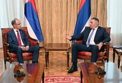 Sastanak Minića i Macuta u Trebinju