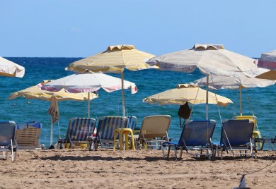 "Mrtva trka" između Hrvatske i Grčke: Pomfrit na plaži tri evra, sendviči duplo skuplji