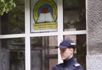 Incident u školi “Vladislav Ribnikar”: Oglasila se policija nakon pronalaska noža kod učenika i objava na TikToku