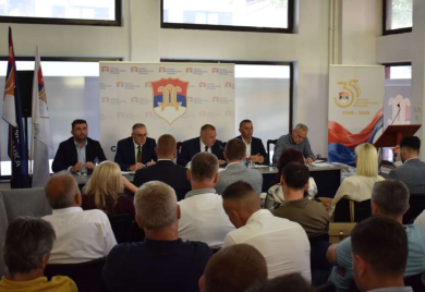 U najvećoj opozicionoj partiji u Srpskoj svaki dan novi sukob