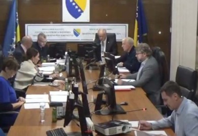 Jedino sud može prekinuti začarani krug