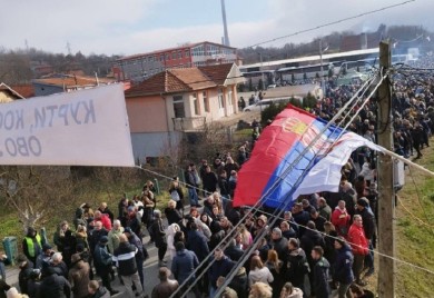Srbi i dalje na barikadama na sjeveru Kosova