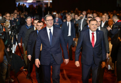Vučić: Ti se Mile drži sutra, a mi ćemo da pratimo