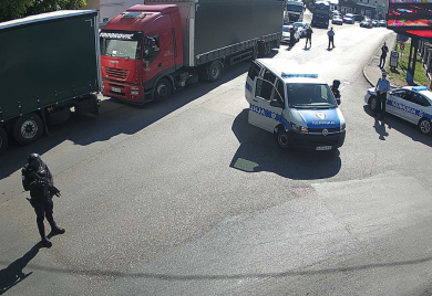 Duge cijevi na graničnom prelazu Gradiška