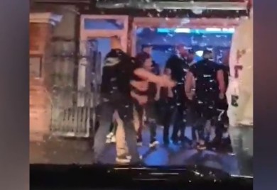 Oglasila se majka mladića: Obezbjeđenje pretuklo goste ispred zagrebačkog kluba VIDEO