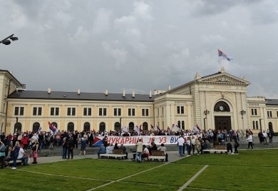 Veliki broj građana ide ka Beogradu (VIDEO)