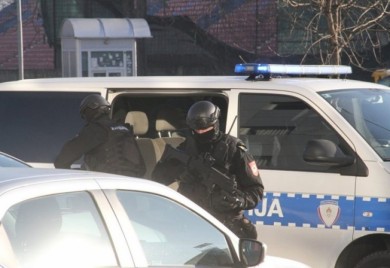 Uhapšene dvije osobe kod kojih je pronađen kokain