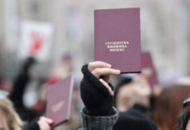 Napadnuta grupa studenata u Novom Sadu, jedna djevojka teško povrijeđena