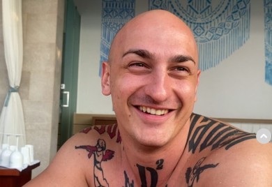 "Djevojke me ljube u usta, plaču, drhte, jezivo je” Desingerica otkrio da IMA ANKSIOZNE NAPADE