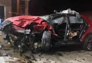Teška nesreća, sudar “mercedesa” i “golfa”: Izvlačili vozača iz smrskanog automobila