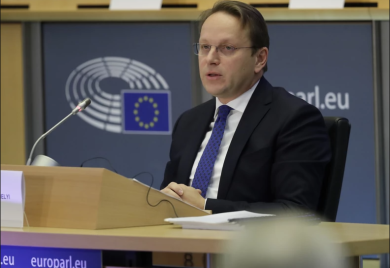 VARHELJI: Zadovoljan sam radom institucija BiH u procesu upravljanja migracijama