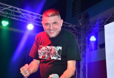 Odbornici se pobunili: Drama u Tivtu zbog pjesama Baje Malog Knindže