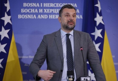 Konaković pozvao Bećirovića i Komšića da smijene Vranješa po hitnom postupku