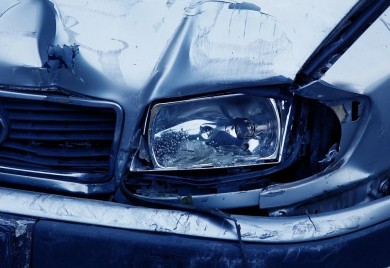 Dijete udario automobil, roditelji se potukli