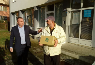 Paketi socijalno ugroženim: "Ne mogu ni struju platiti, kako da preživim"