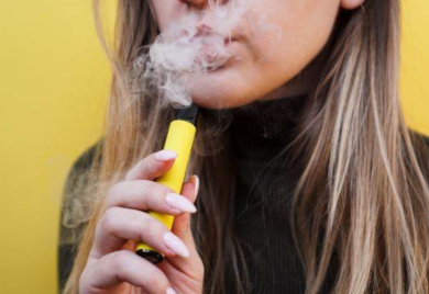 Kazne do 5.000 evra: Slovenija zabranila prodaju elektronskih cigareta s aromama