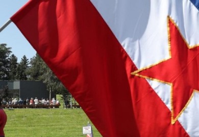 Komšije zvale policiju, na kuću okačio zastavu Jugoslavije
