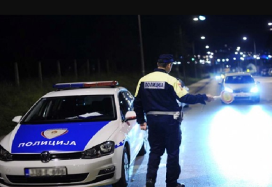 PRNJAVOR: Oduzeto putničko vozilo zbog alkoholisanog stanja vozača