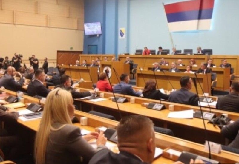 Nepopularni potezi: Ovo su najveći promašaji domaćih političara protekle godine