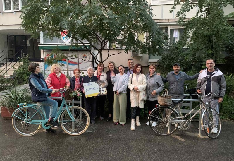 Pet zajednica etažnih vlasnika dobilo parkinge za bicikle