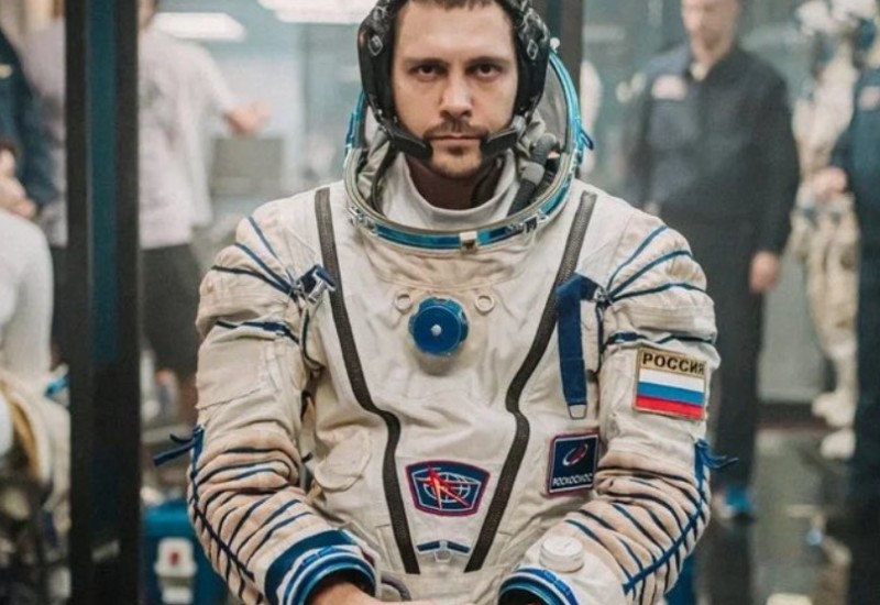 Objavljen trejler za prvi film snimljen u svemiru u kojem igra Miloš Biković (VIDEO)