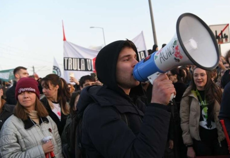 Pet puteva kroz KRIZU U SRBIJI, zasad nijedan ne odgovara svima: Studenti i dalje protestuju, a vlast tvrdi da su svi zahtjevi ispunjeni