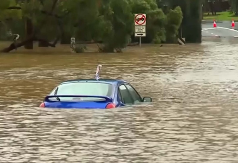 Obilne padavine u Australiji, Sidnej pogodile poplave